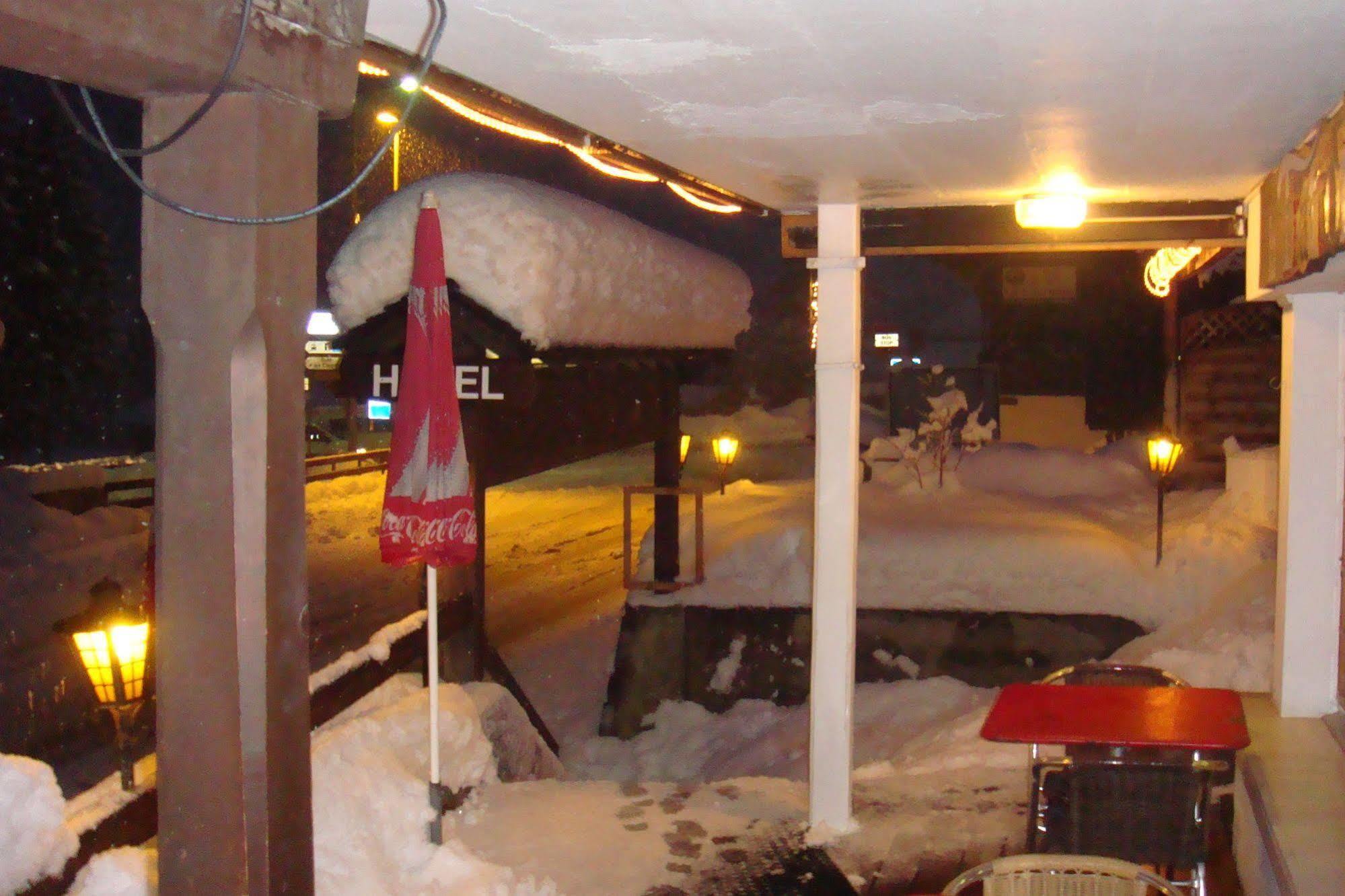 Hotel Restaurant Les Lilas Les Diablerets Ngoại thất bức ảnh